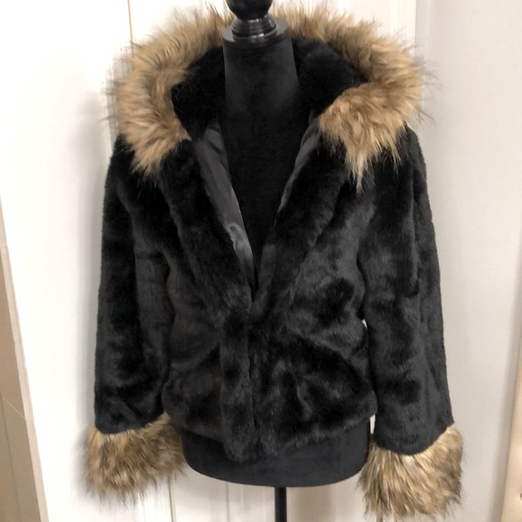 mini.com Jackets & Blazers - Furry Hoodie Coat
